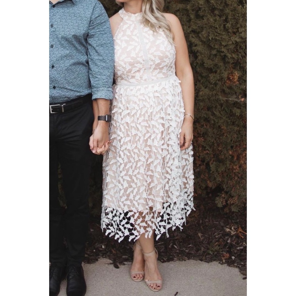 Liza Luxe White Lace Midi Dress - Size L